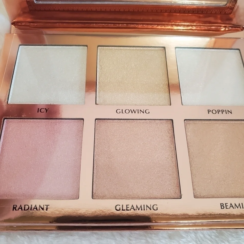 𝅺NIB Ace Beaute Glow Essentials Shimmer Highlighter Palette